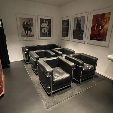 The Birdy Mountains Luxury 146qm, Sauna, Entertainment Apartment Schlitz