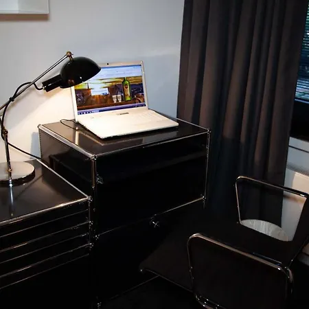 The Birdy Mountains Luxury 146qm, Sauna, Entertainment Apartment Schlitz