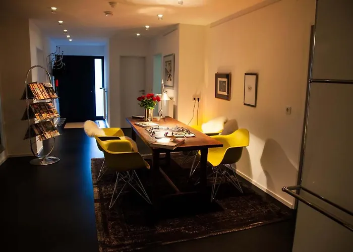 The Birdy Mountains Luxury 146qm, Sauna, Entertainment Apartman Schlitz